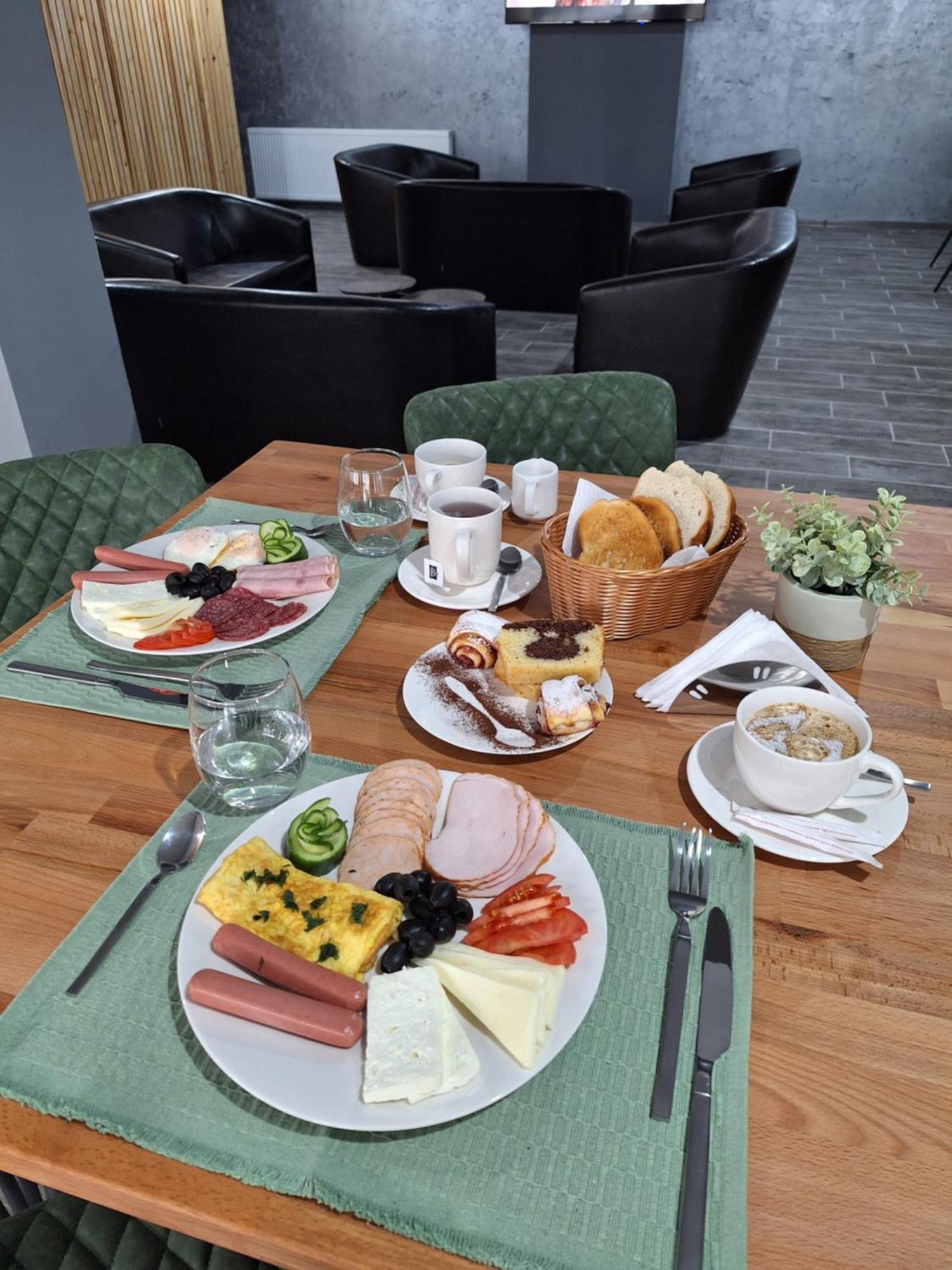 ווֹרוֹנֵץ Danifeld Inn מראה חיצוני תמונה