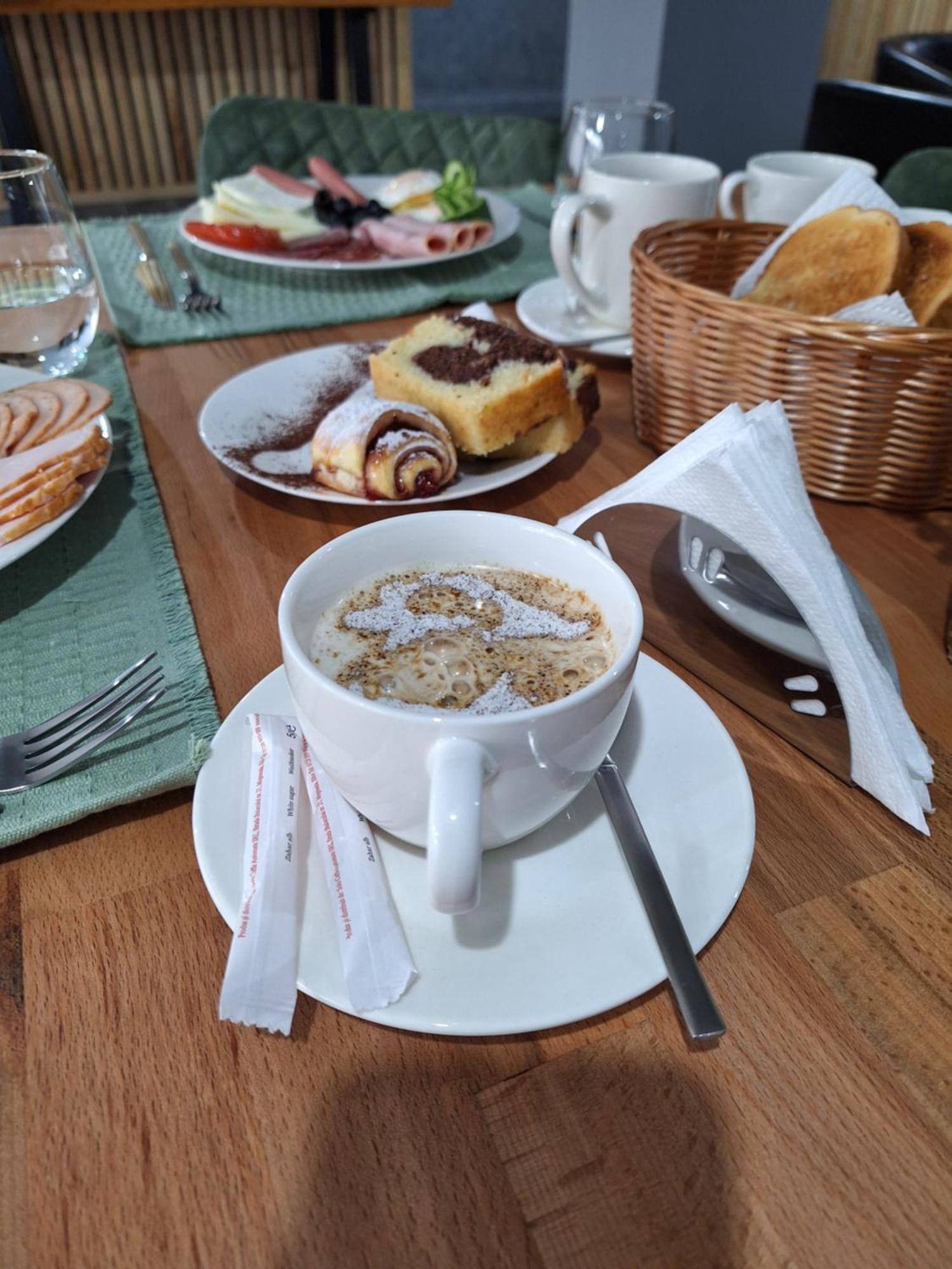 ווֹרוֹנֵץ Danifeld Inn מראה חיצוני תמונה